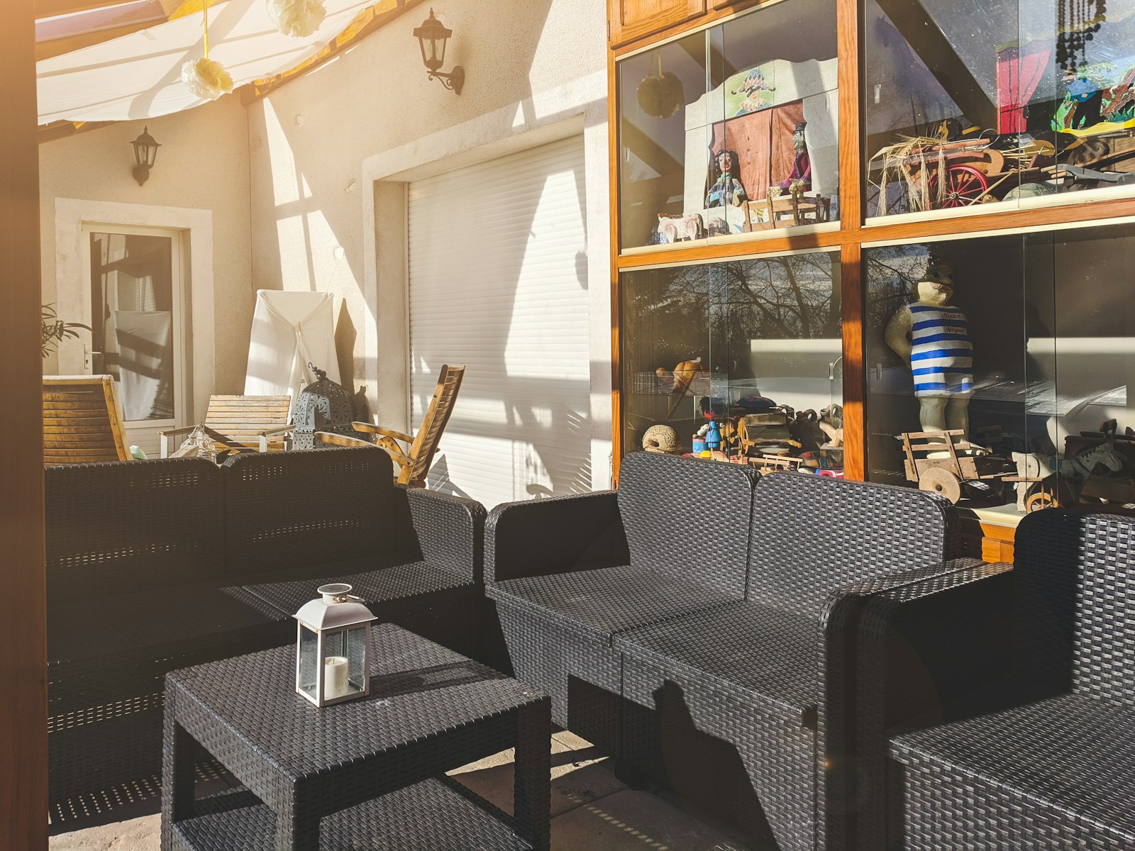 Dlaczego meble z technorattanu? Sprawdzamy jego zalety